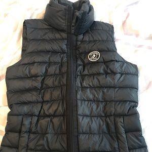 Abercrombie & Fitch puffer vest women’s xs